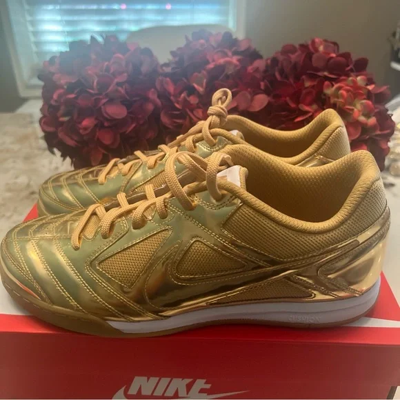 Nike Gato LV8 - Metallic Gold -IB3566-700 - Men’s Size 10.5 | Women’s 12 - Picture 8 of 9